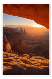 Poster Mesa Arch bei Sonnenaufgang, Canyonlands, USA - Martin Podt