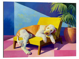 Print på aluminium Relaxed Dog on the Yellow Sofa - Anastasia Mamoshina